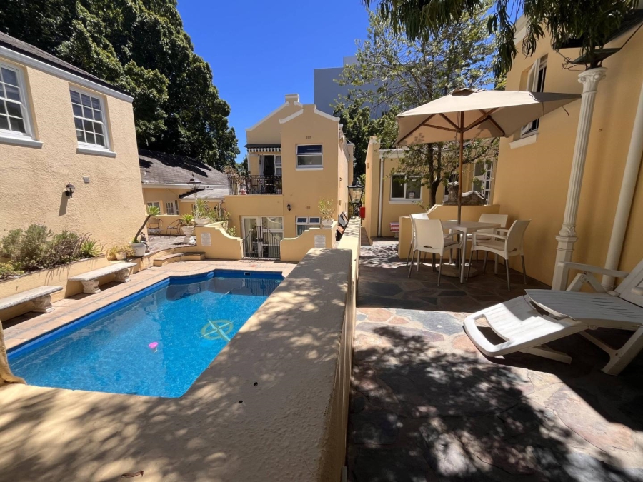 1 Bedroom Property for Sale in Green Point Western Cape